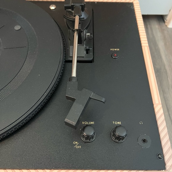 Crosley suitcase record player with mp3 conversion - Picture 6 of 9